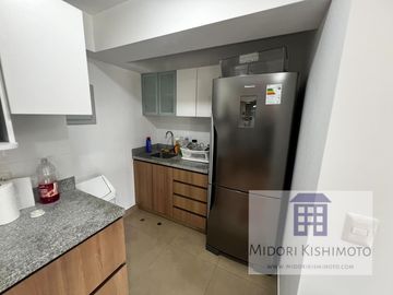 Flat en Cesar Vallejo y Arenales Altura Tip top