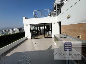 Flat en Cesar Vallejo y Arenales Altura Tip top