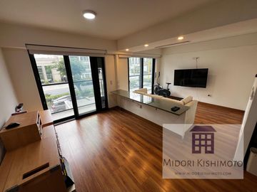 Flat en Cesar Vallejo y Arenales Altura Tip top