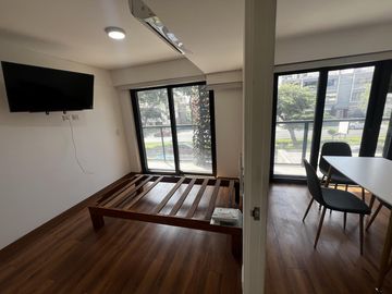 Flat en Cesar Vallejo y Arenales Altura Tip top