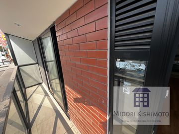 Flat en Cesar Vallejo y Arenales Altura Tip top