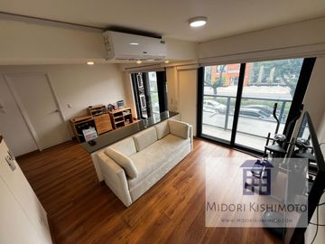 Flat en Cesar Vallejo y Arenales Altura Tip top