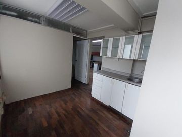 Se Alquila Edificio De 6 Pisos Para Oficinas En Magdalena Del Mar