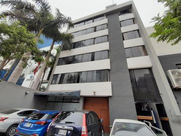 Se Alquila Edificio De 6 Pisos Para Oficinas En Magdalena Del Mar