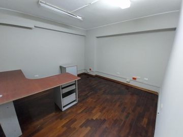 Se Alquila Edificio De 6 Pisos Para Oficinas En Magdalena Del Mar