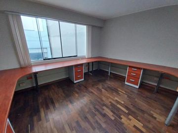 Se Alquila Edificio De 6 Pisos Para Oficinas En Magdalena Del Mar