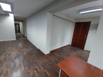 Se Alquila Edificio De 6 Pisos Para Oficinas En Magdalena Del Mar