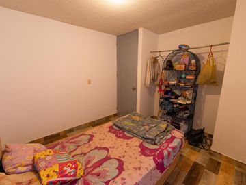 VENDO LINDO DEPA EN PUENTE PIEDRA, CONDOMINIO LOS SAUCES DE SAN-GRILA