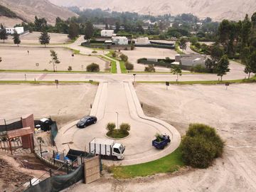Se vende terreno amplio y privado en Condominio La Quebrada en Cieneguilla