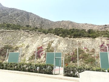 Se vende terreno amplio y privado en Condominio La Quebrada en Cieneguilla