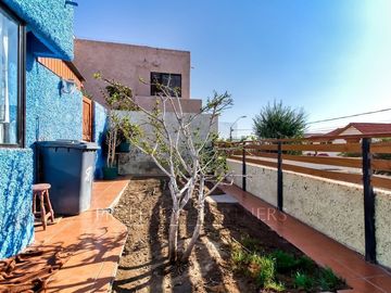Casa 4 dormitorios Jardines del Sur