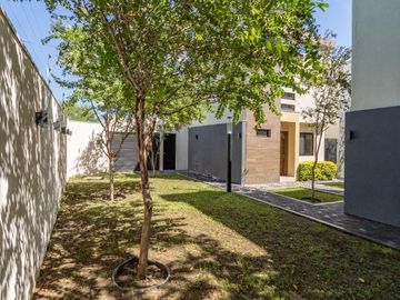 CASA EN VENTA, PRIVADA LOS ANGELES, ZONA NUEVA LINDA VISTA, GUADALUPE NL.