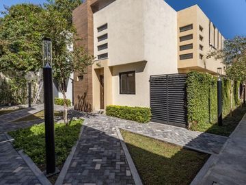 CASA EN VENTA, PRIVADA LOS ANGELES, ZONA NUEVA LINDA VISTA, GUADALUPE NL.