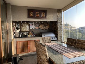 Departamento 4 Dormitorios En Venta En Las Condes