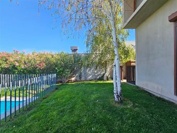 Casa en Venta en Condominio Los Bosques