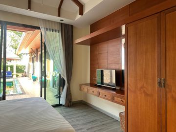 3 Bedrooms Villa for Sale at Rawai 500m - Rawai Beach