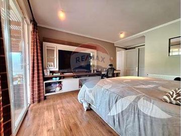 Gran Oportunidad !!  Excelente Casa en Piedra Roja