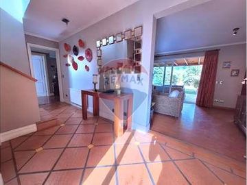 Gran Oportunidad !!  Excelente Casa en Piedra Roja