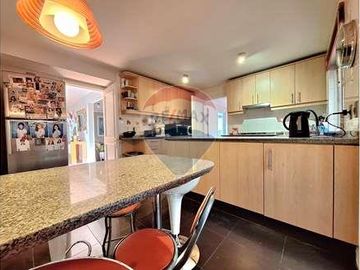 Gran Oportunidad !!  Excelente Casa en Piedra Roja
