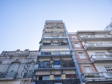 Venta Dpto Paternal 4 Amb con balcon y lavadero
