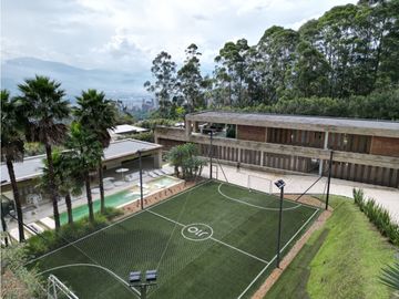 Venta De Casa En Envigado, Loma Del Chocho