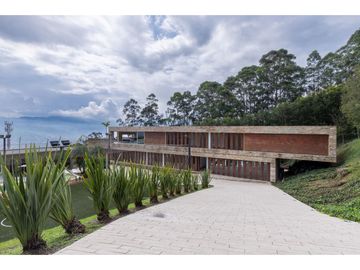 Venta De Casa En Envigado, Loma Del Chocho