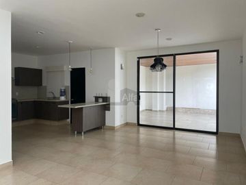 Casa en venta de 4 habitaciones en Cumbres del Lago, Juriquilla, Querétaro