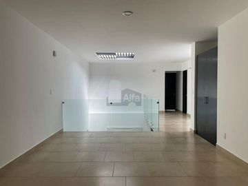 Casa en venta de 4 habitaciones en Cumbres del Lago, Juriquilla, Querétaro