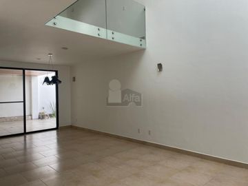 Casa en venta de 4 habitaciones en Cumbres del Lago, Juriquilla, Querétaro