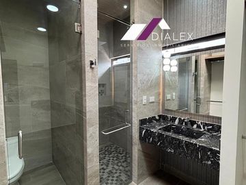 Fracc. Castaños del Vergel -CARRETERA NACIONAL- Casa VENTA Zona Sur MONTERREY