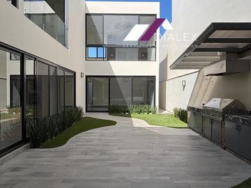 Fracc. Castaños del Vergel -CARRETERA NACIONAL- Casa VENTA Zona Sur MONTERREY