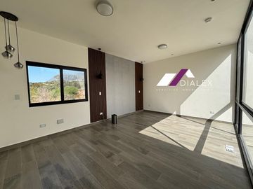 Fracc. Castaños del Vergel -CARRETERA NACIONAL- Casa VENTA Zona Sur MONTERREY