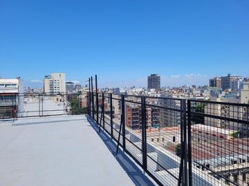 SEMIPISO 4 AMBIENTES CON COCHERA!!