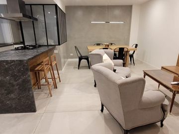 SEMIPISO 4 AMBIENTES CON COCHERA!!