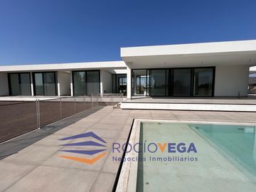 Casa -en venta en Everlinks Golf, Lujan