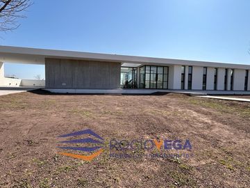 Casa -en venta en Everlinks Golf, Lujan