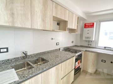 Departamento 2 Ambientes - Balcón - Ituzaingó Norte Centro