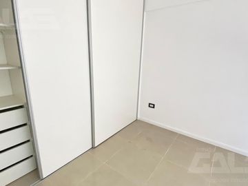 Departamento 2 Ambientes - Balcón - Ituzaingó Norte Centro
