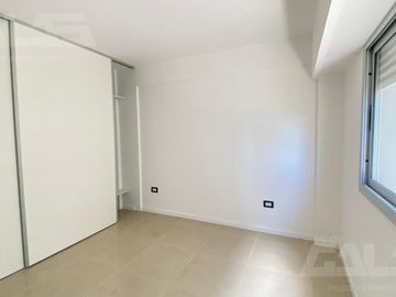 Departamento 2 Ambientes - Balcón - Ituzaingó Norte Centro