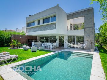 Casa en  venta
