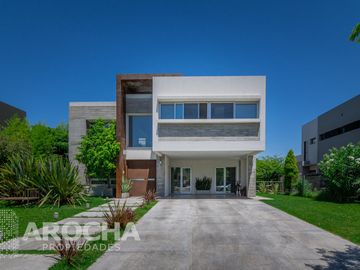 Casa en  venta