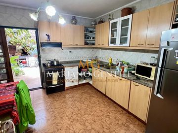 DUPLEX 4 Ambientes en VENTA “Parque Patricios”