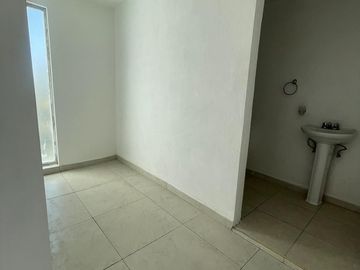 Casa a espaldas de la prepa  Tec Santa Anita