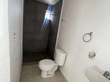 Casa a espaldas de la prepa  Tec Santa Anita