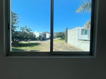 Casa a espaldas de la prepa  Tec Santa Anita