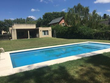 Casa en venta en Santa María de Los Olivos
