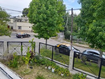 Casa y departamento - VENTA - Bella Vista