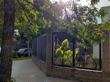 Casa y departamento - VENTA - Bella Vista