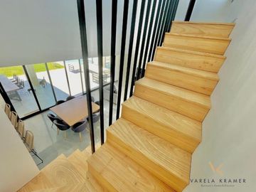 VENTA CASA SAN SEBASTIAN AREA 11