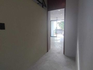Venta de casa residencial de 2 Habitaciones con piscina en García Gineres